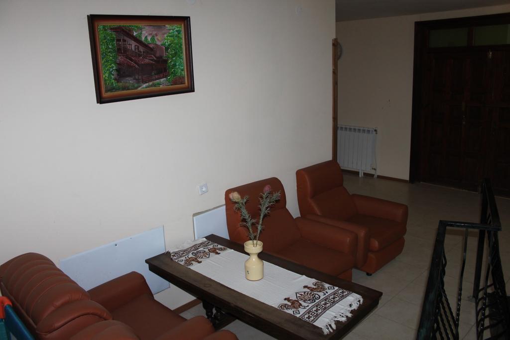 Guest House Chinarite Szandanszki Kültér fotó